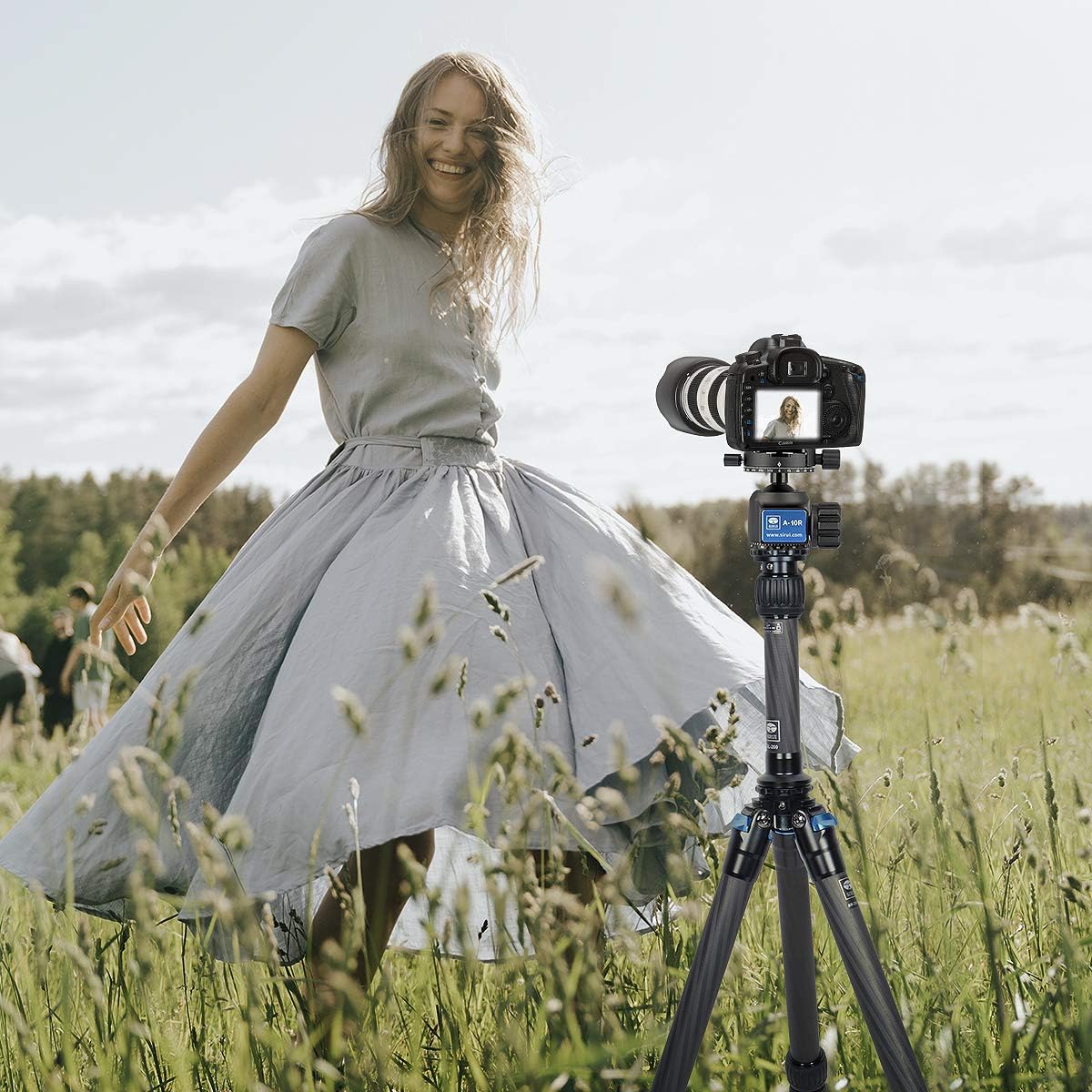 Carbon Fiber Tripod with Two-Section Center Column N8935