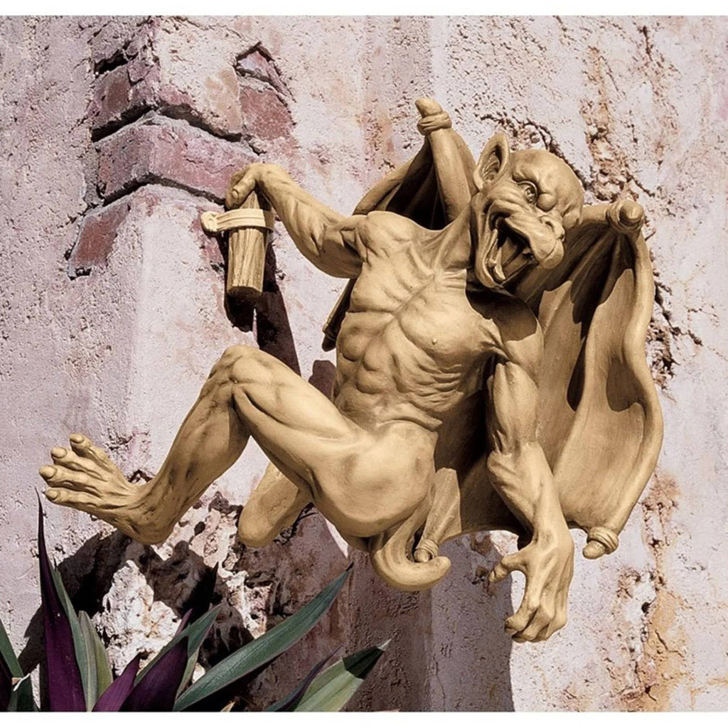 Climbing Gothic Gargoyle Statue K986