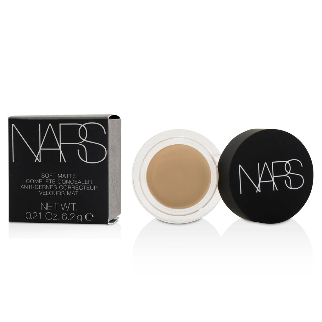Soft Matte Complete Concealer - Honey (Light 3) 6.2g P4275