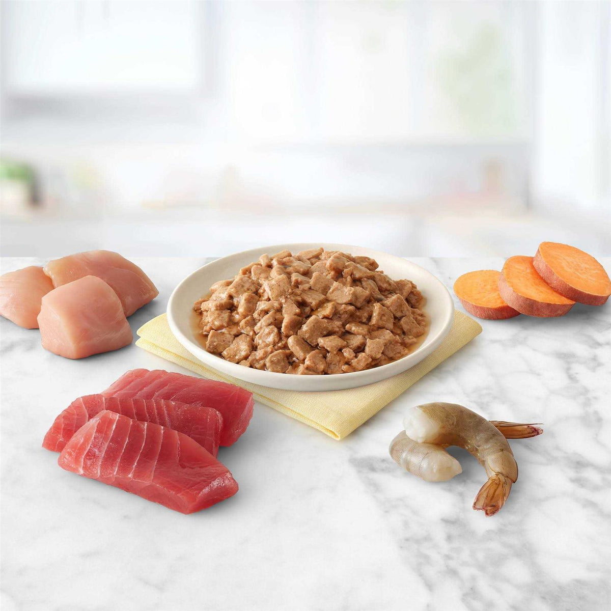Tuna Chicken Fish & Shrimp Flaked Wet Cat Food M443148