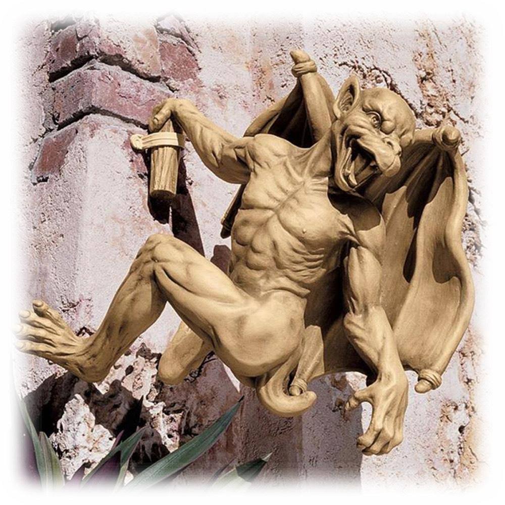 Climbing Gothic Gargoyle Statue K986