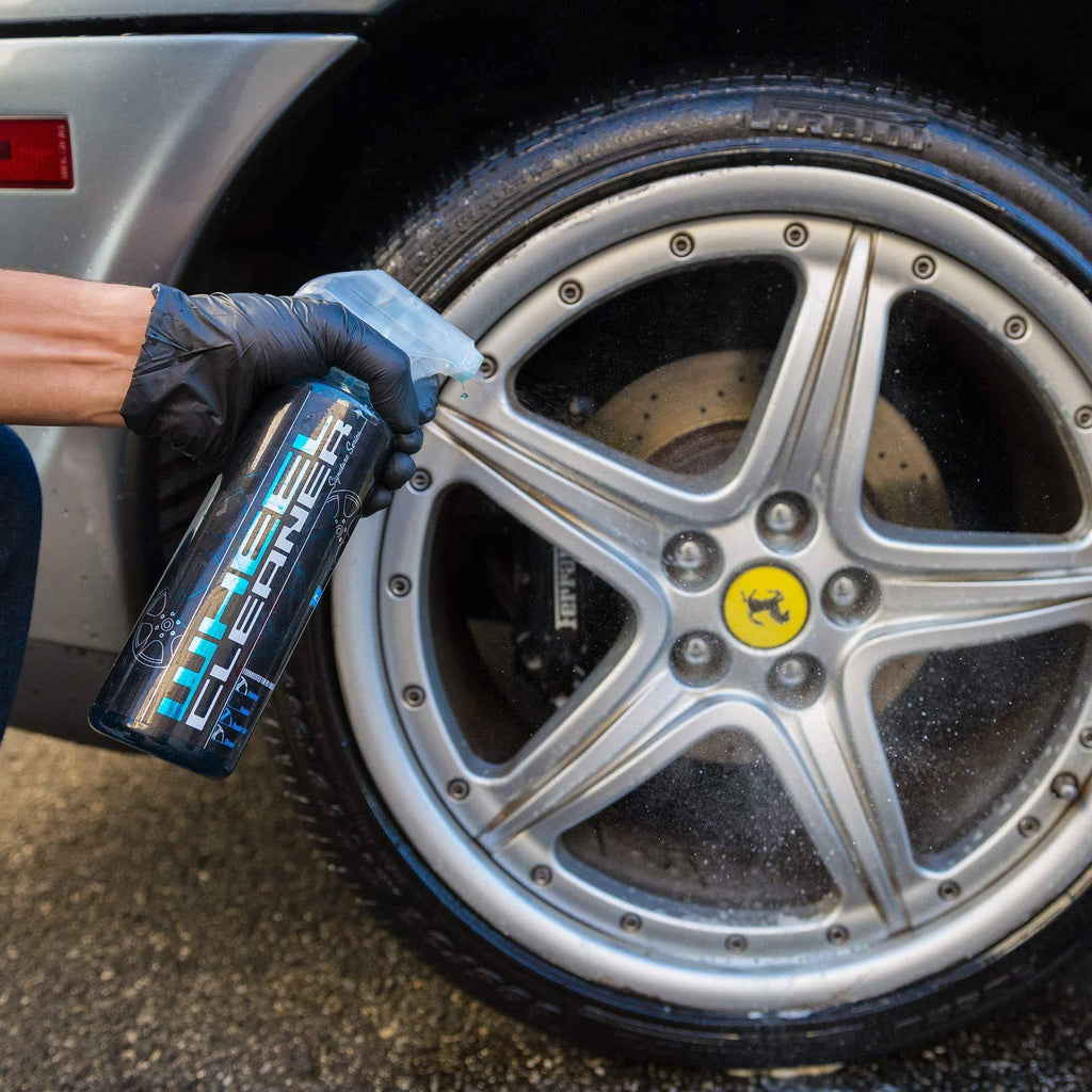 14 items 112 fl. oz Car Care Kit N978501