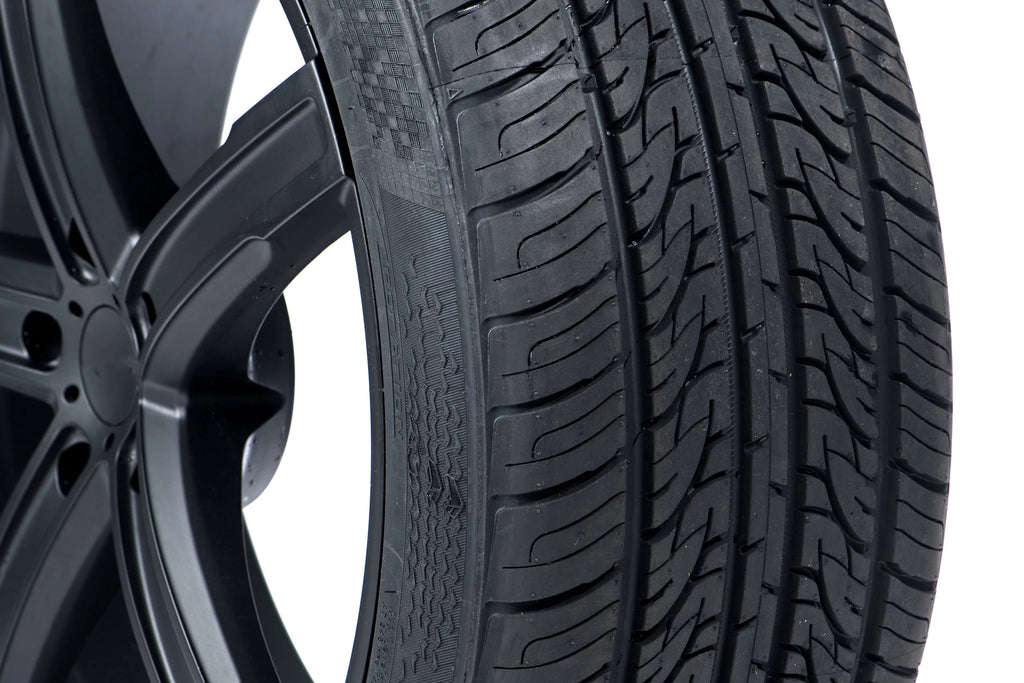 All Season 225/45ZR17 94W XL Passenger Tire O981