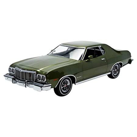 1976 Ford Gran Torino Metallic Vehicle 1:18 Scale Dark Green X405584