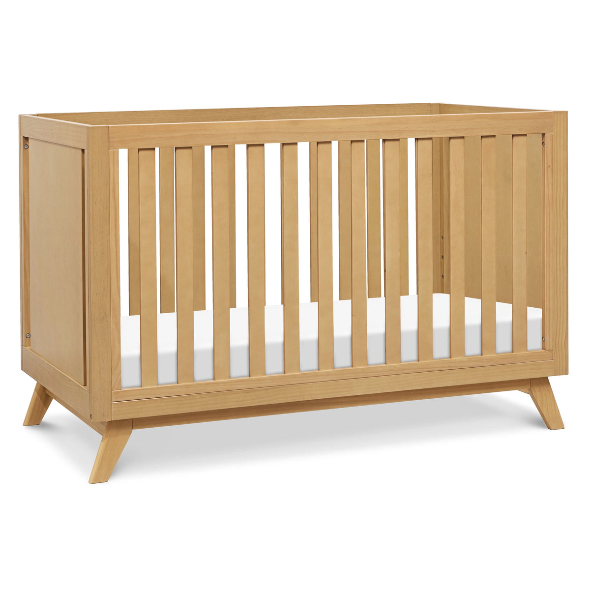 Pine Wood 3-in-1 Convertible Crib G8066