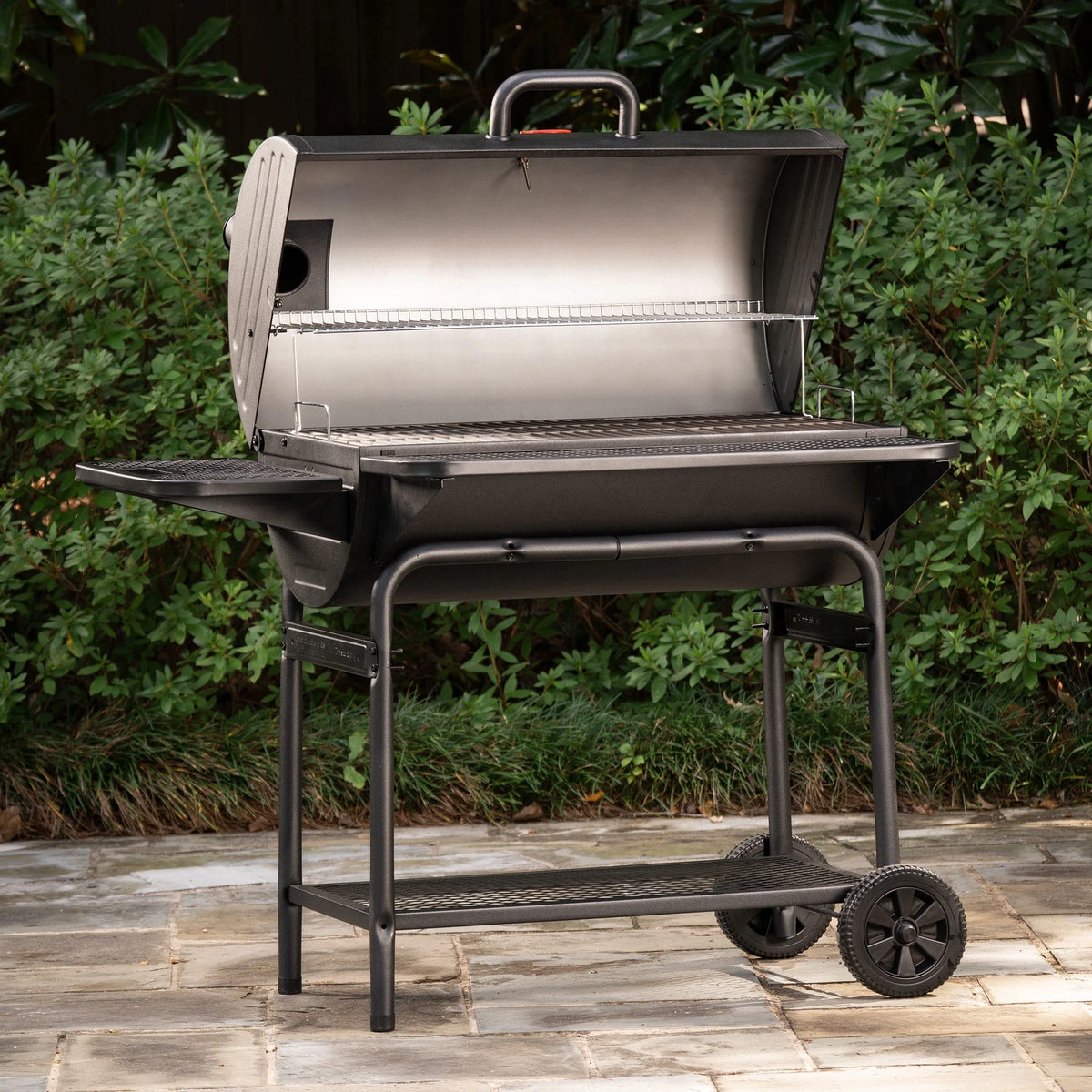 Charcoal Barrel Grill C407