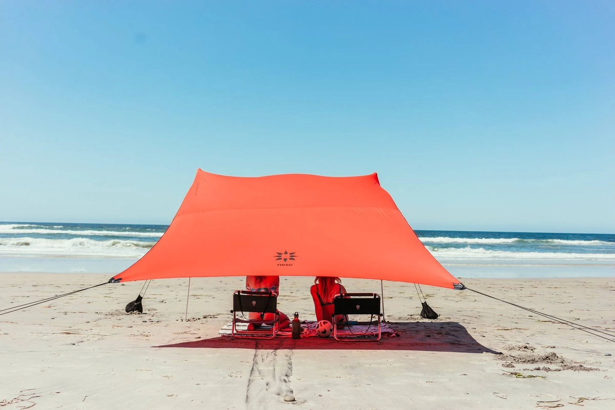 7ft Tall 9 x 9ft Beach Tent O883