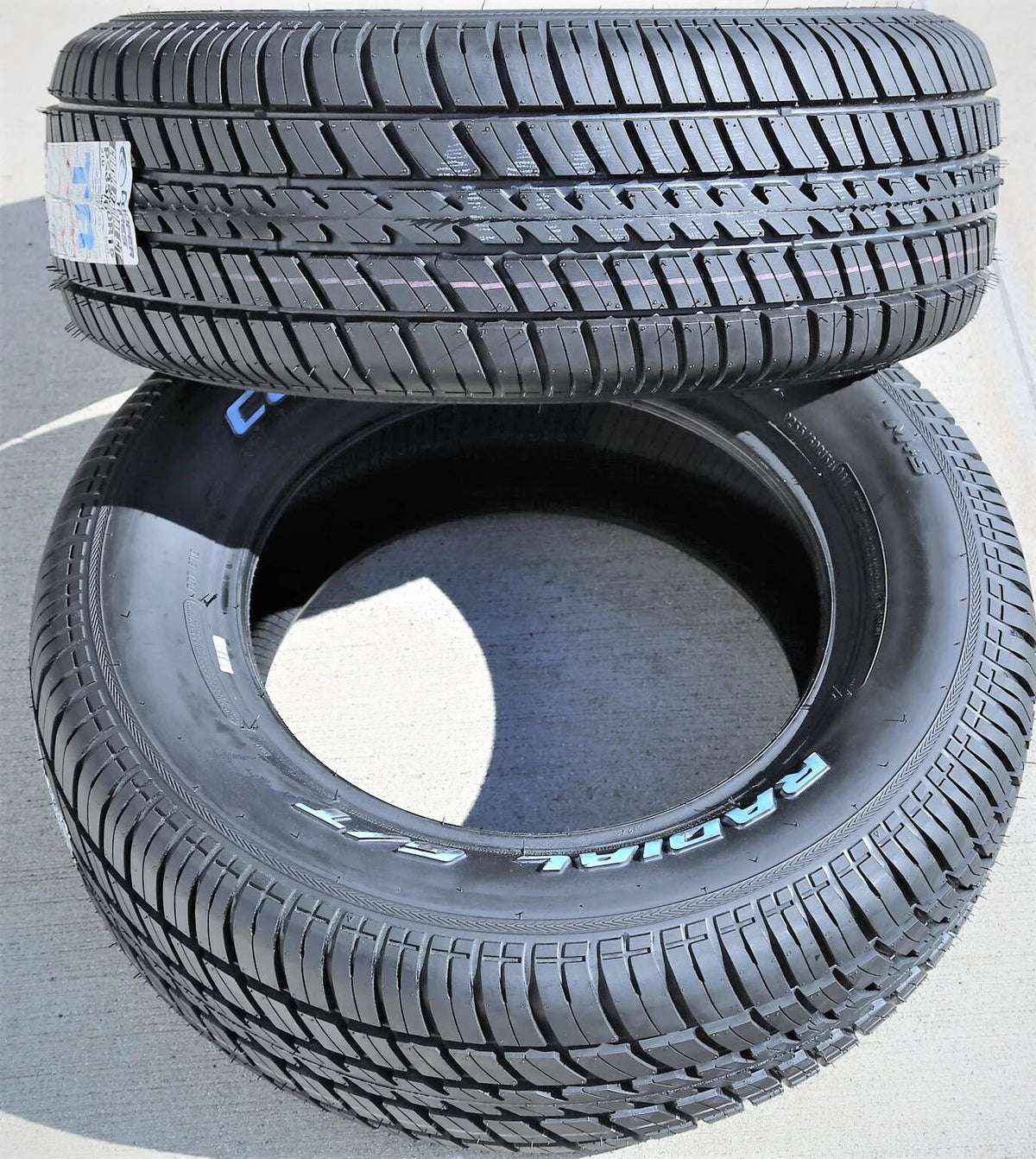 Pair of 2 275/60R15 107T All Season Tires T362