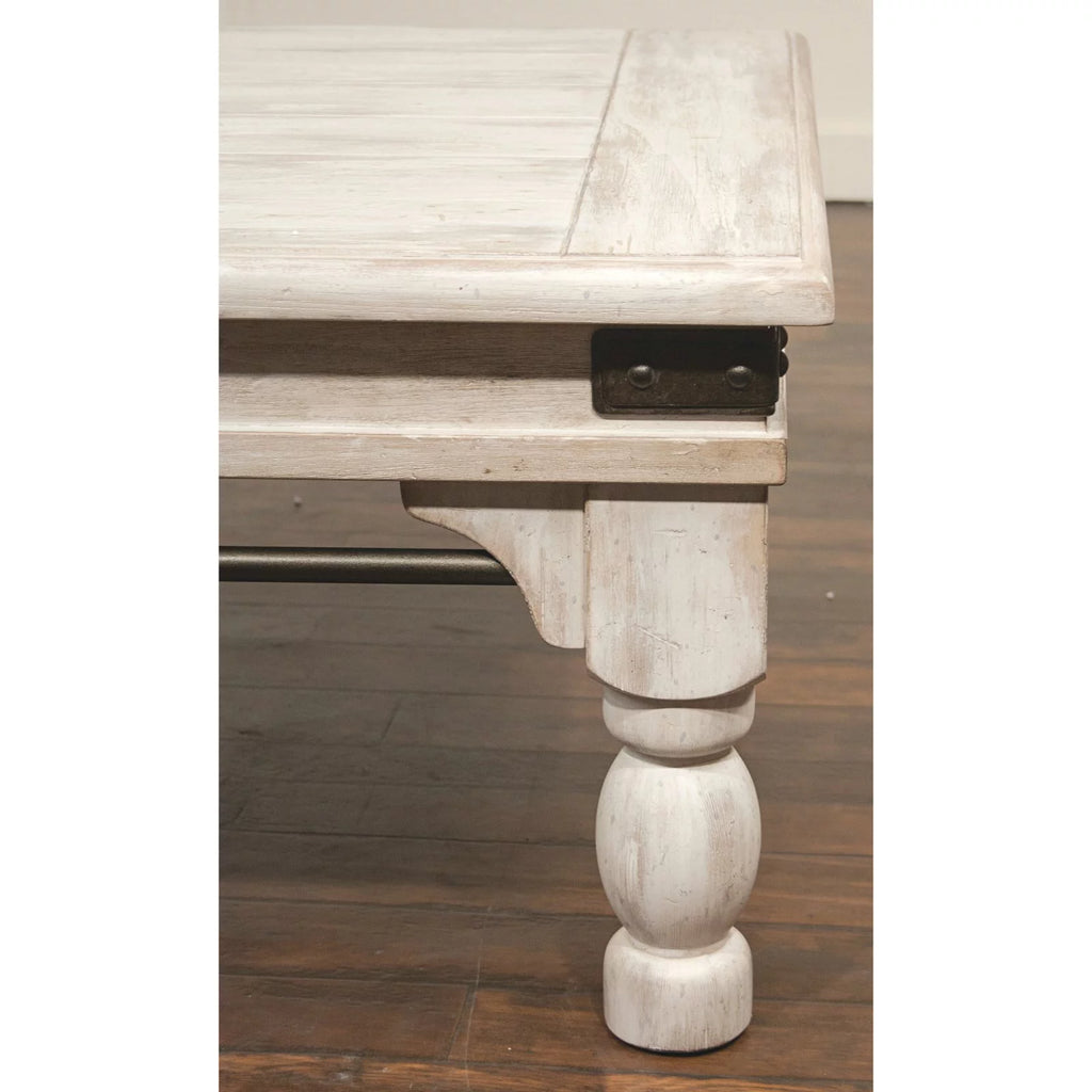 Farmhouse White Wood Coffee Table E9711